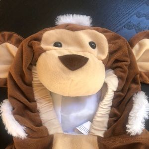 Monkey costume in fantastic shape, tail, ears and all.